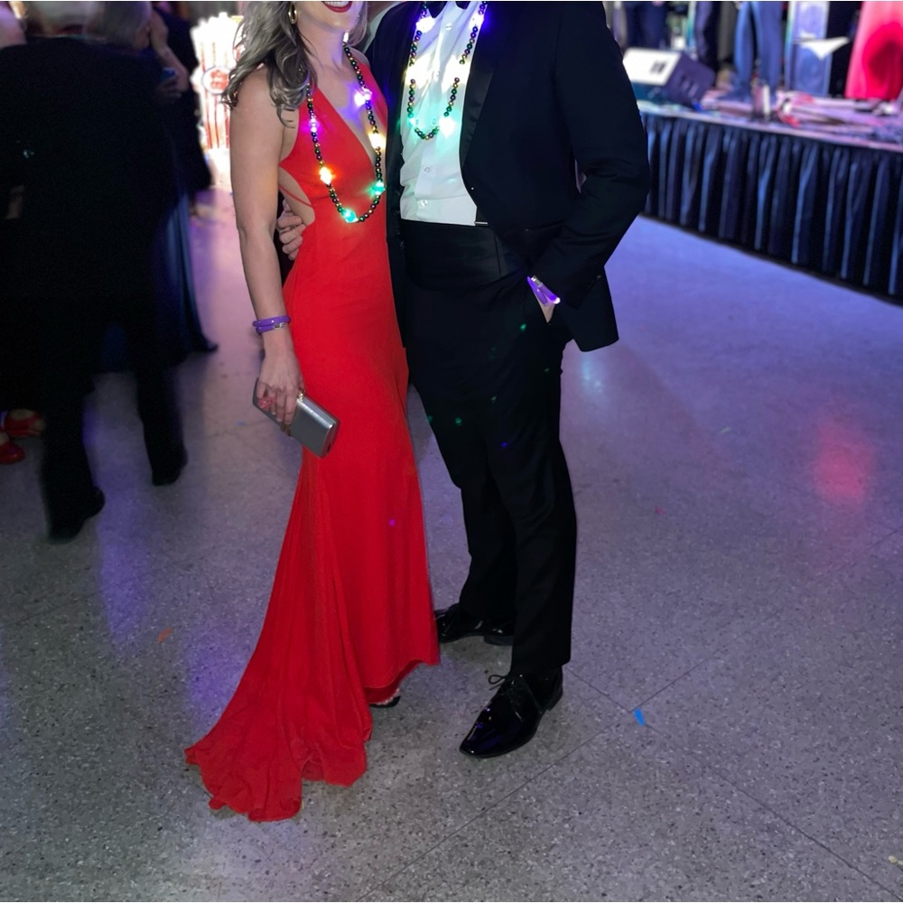 Fame & Partners red evening dress size 6